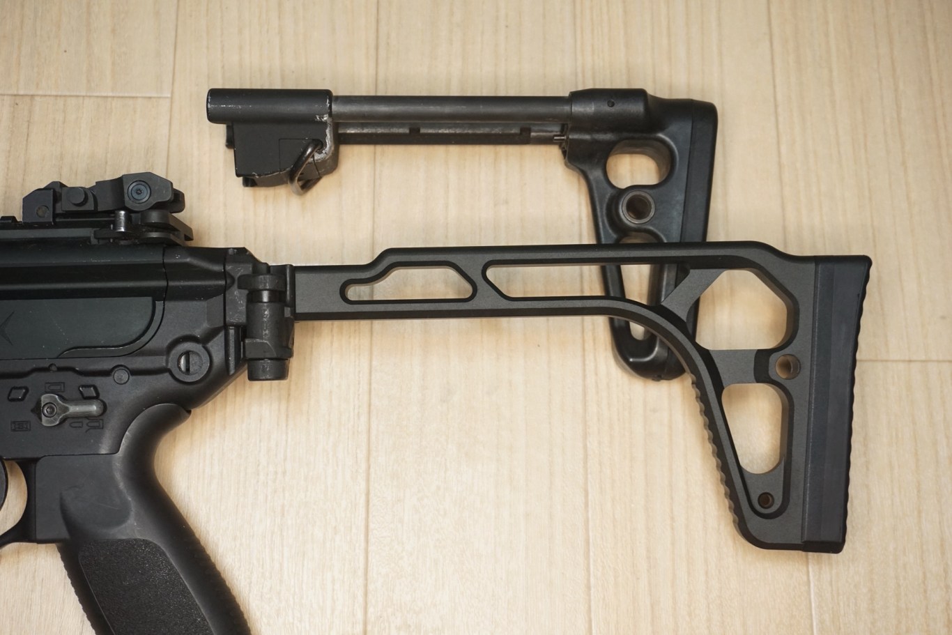 SIG SAUER Thin Folding Stock 風折りたたみストック、TaskForce405製