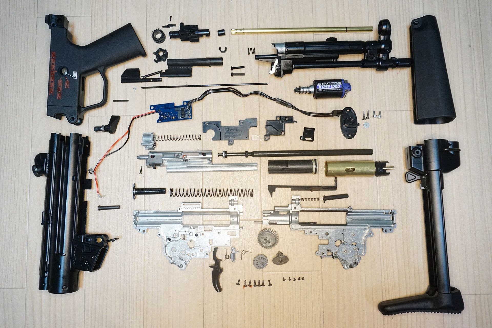 東京マルイ 次世代電動ガン MP5A5を分解していきます | エボログ