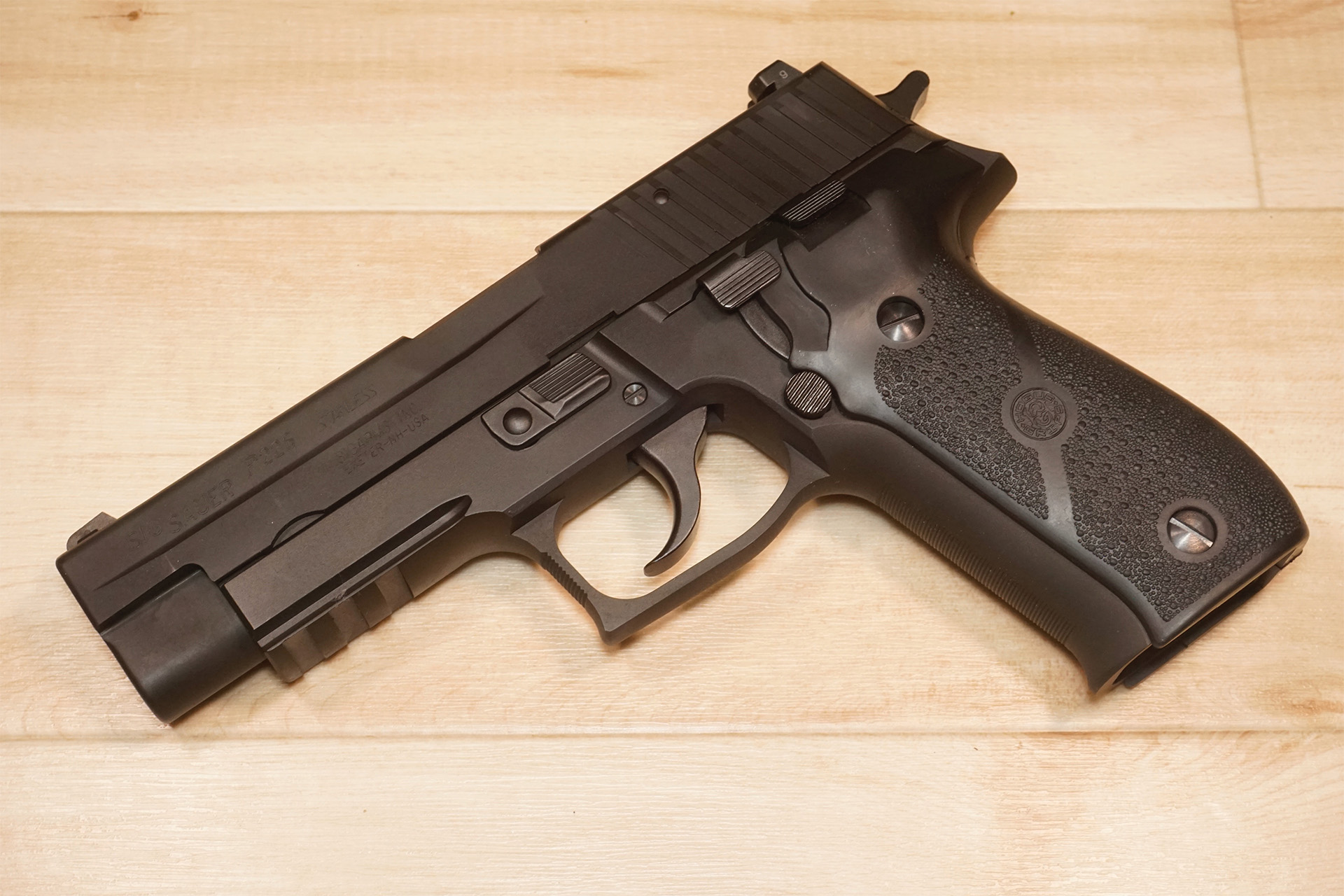 再販されたKSC SIG P226R HW System7（HOGUEグリップ付き）を購入した
