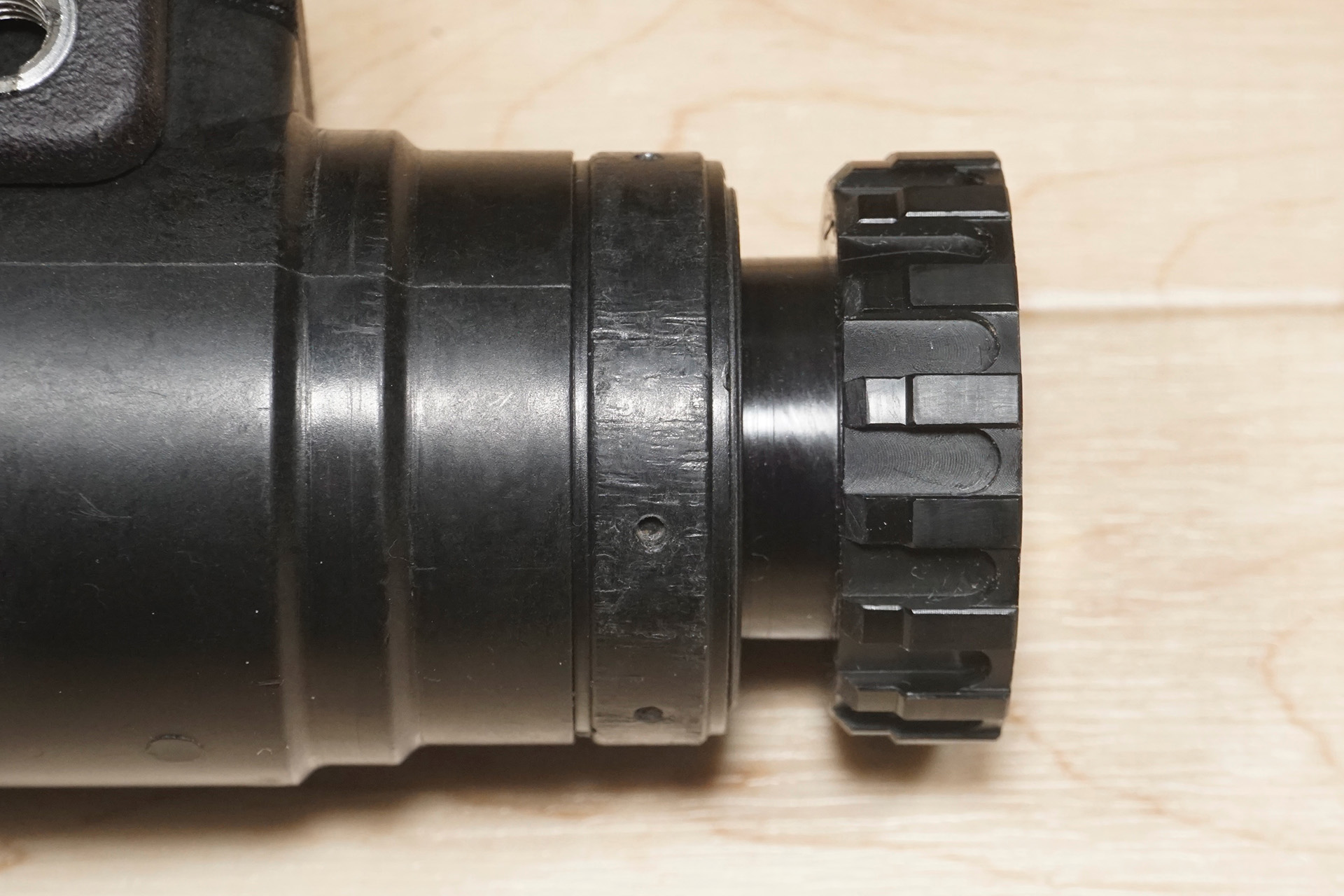 軽量レンズ搭載の単眼ナイトビジョン、G14（光電子増倍管無し）を中古