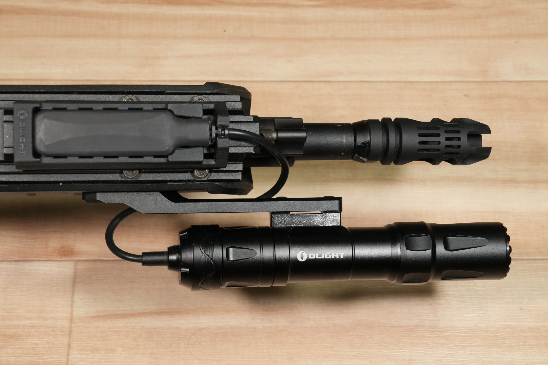 Arisaka T.REX ARMS Lightbar Scout MountレプリカにOLIGHT ODIN 2000