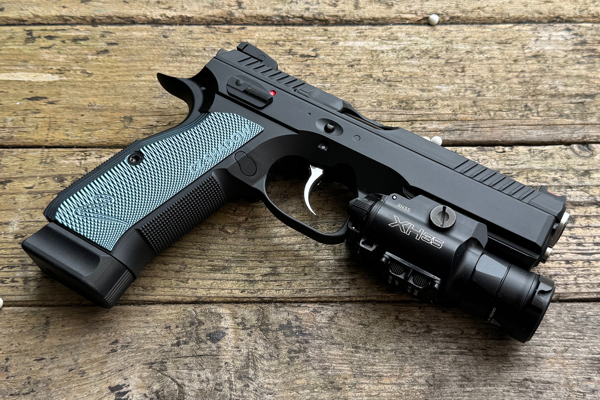 Carbon8 CZ SHADOW2を箱出し状態で撃ってきました | エボログ