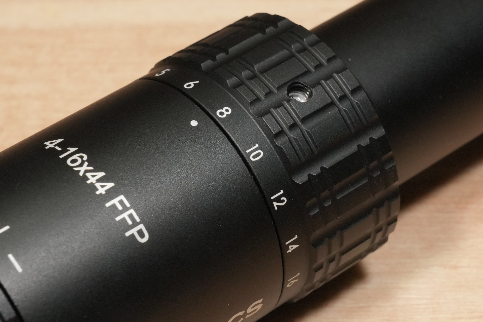 Victoptics初のFFPスコープ、S4 4-16×44 FFP ライフルスコープ(OPFF-01