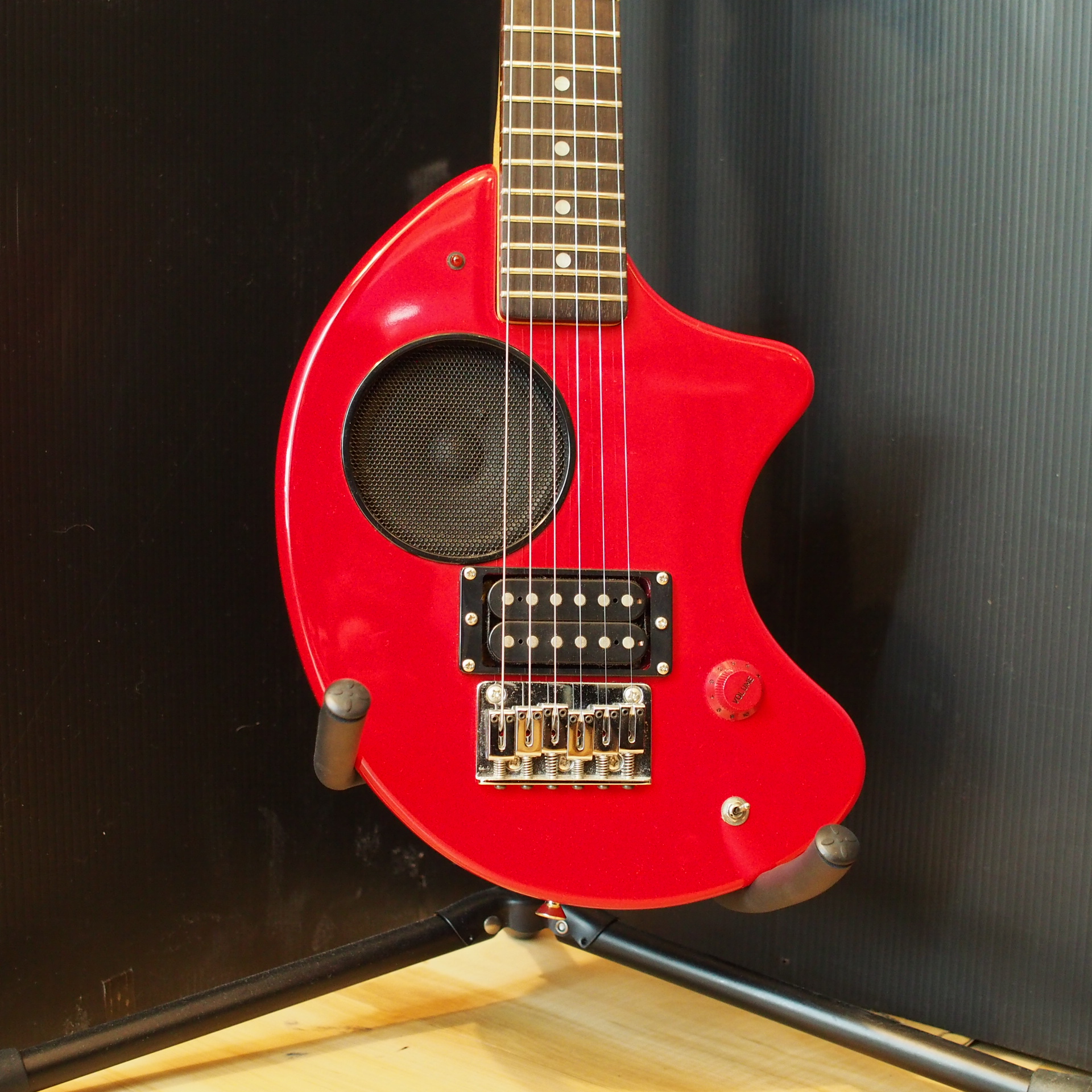 買取情報】定番ミニギター！吼えろ、象さん！！『FERNANDES ZO-3』楽器