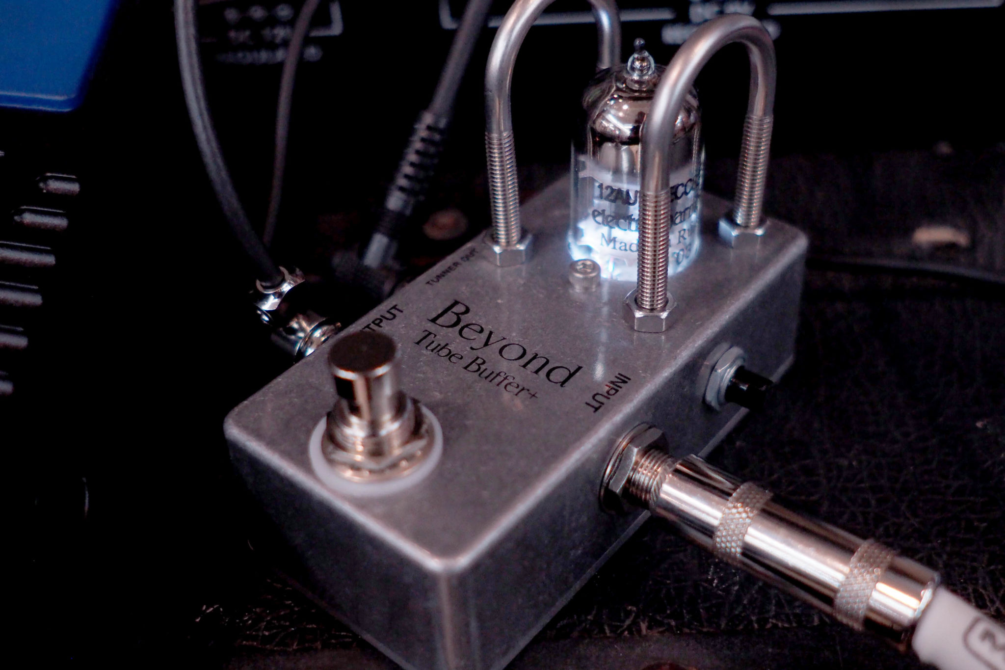 真空管を搭載したバッファ＆ブースター「Beyond Tube Buffer+」楽器奏