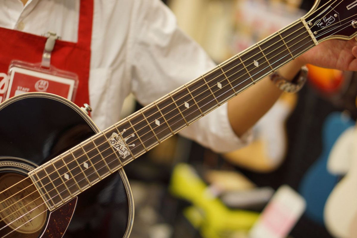 入荷】Fender /Ron Emory “Loyalty” Parlor - MPC楽器センター高岡