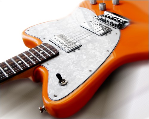 Fender Tornado：ハムバッカーを搭載したフェンダー・ギター【エレキ