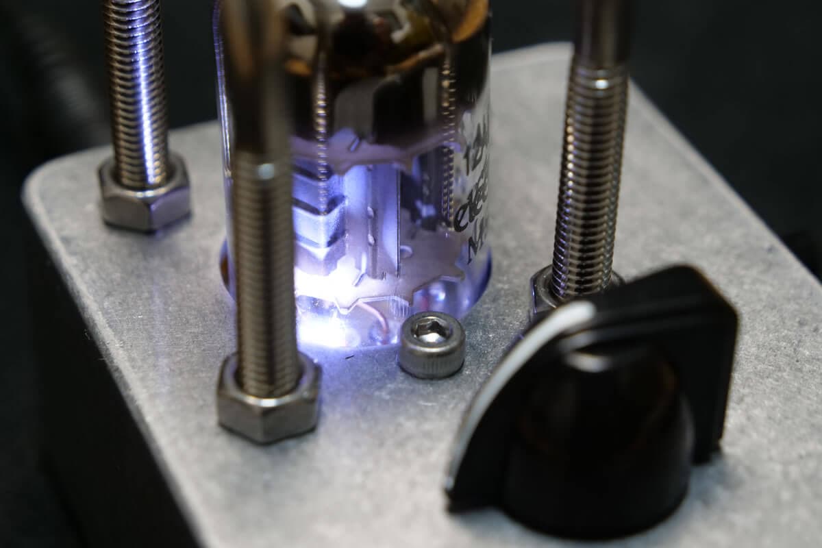 真空管の恩恵》話題のエフェクターブランド「beyond」【エレキギター博士】