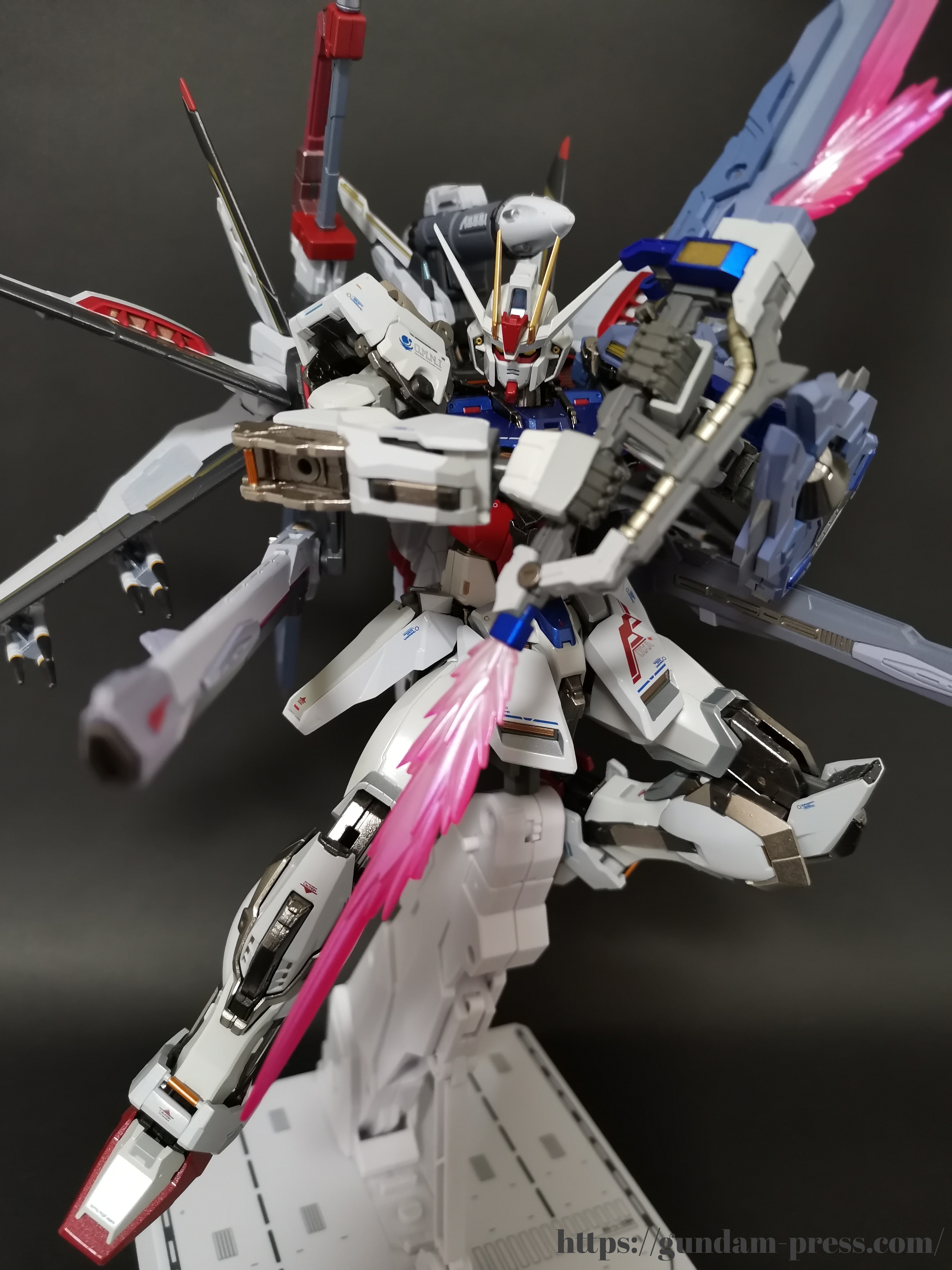 METAL BUILD(メタルビルド) ストライク オオトリ装備 オルタナティブ S