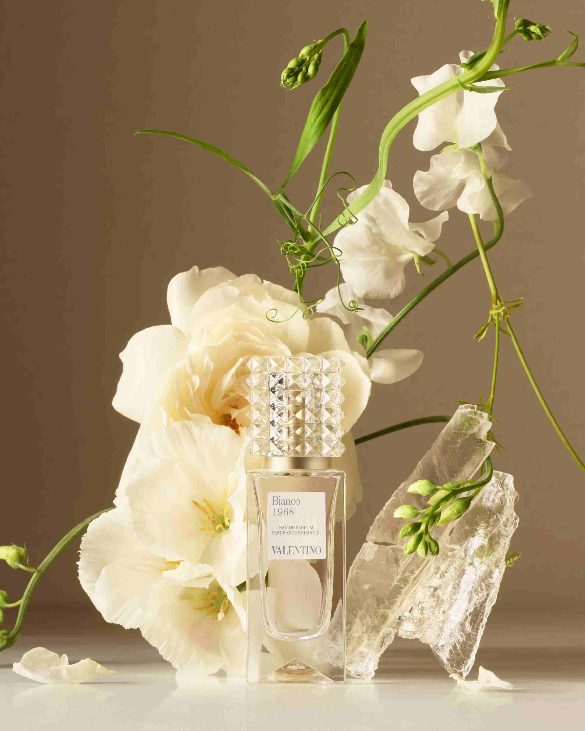 ヴァレンティノ ビューティから、2種のレイヤリングフレグランス