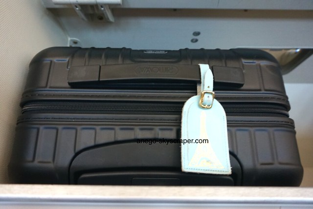 リモワ：サルサの機内持ち込みサイズ（四輪）は、ハンドルがちょっと