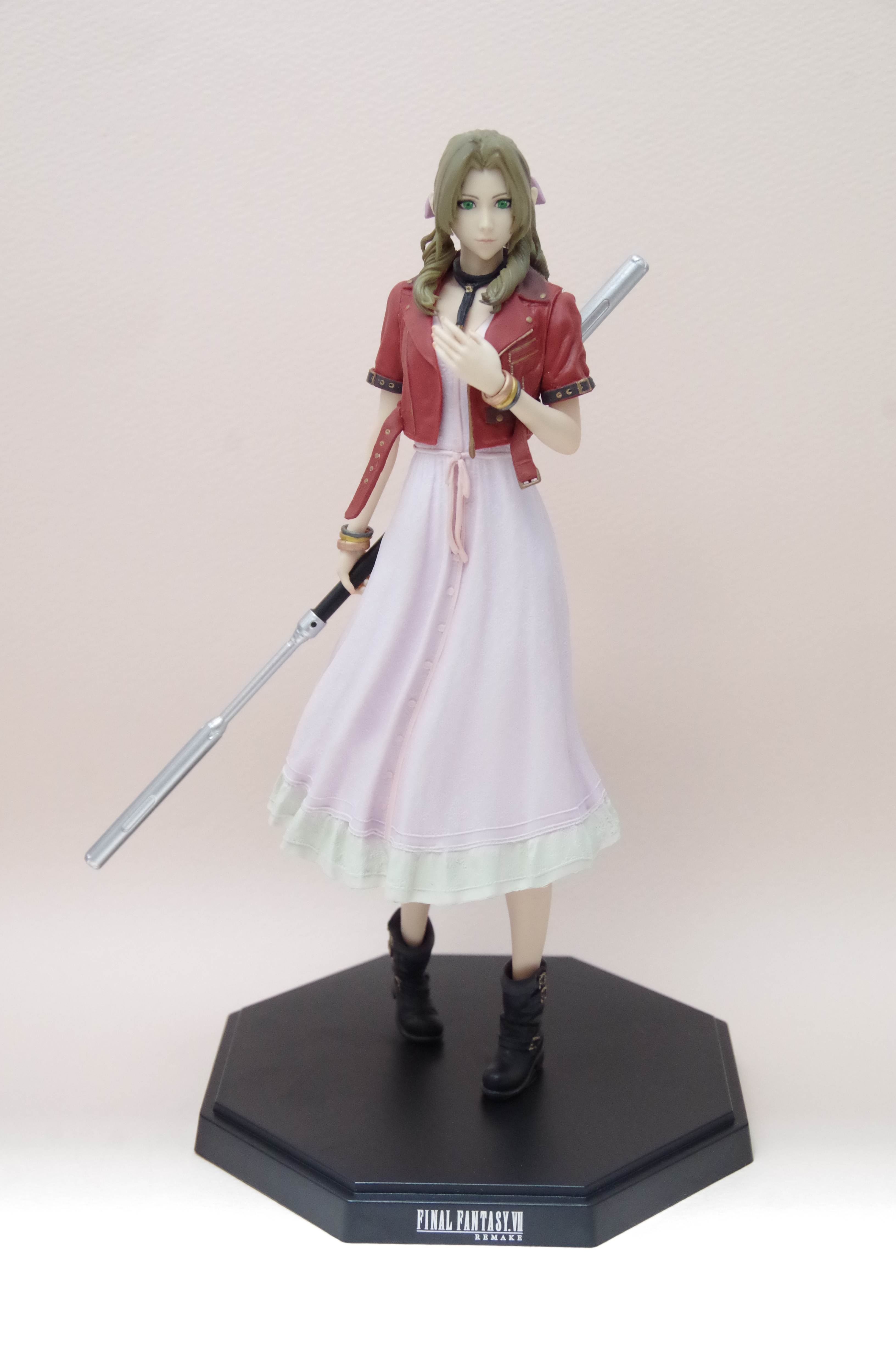 FF7REMAKE 発売記念くじ B賞 エアリス・ゲインズブール | フィギュアレン