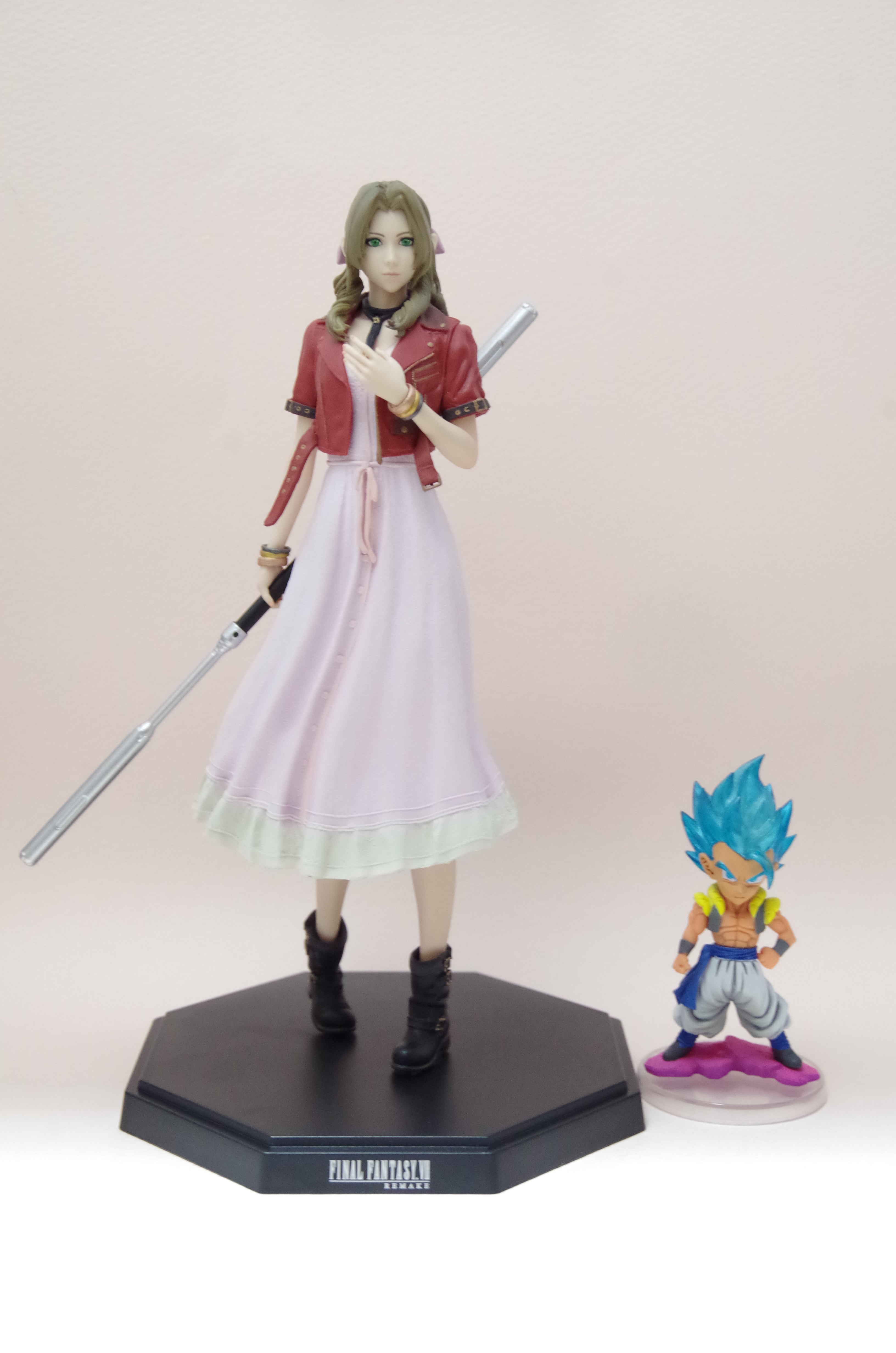 FF7REMAKE 発売記念くじ B賞 エアリス・ゲインズブール | フィギュアレン