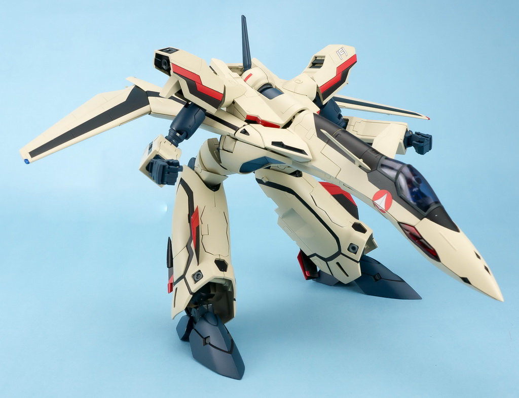 プレビュー】完全変形 YF-19 with ファストパック by アルカディア