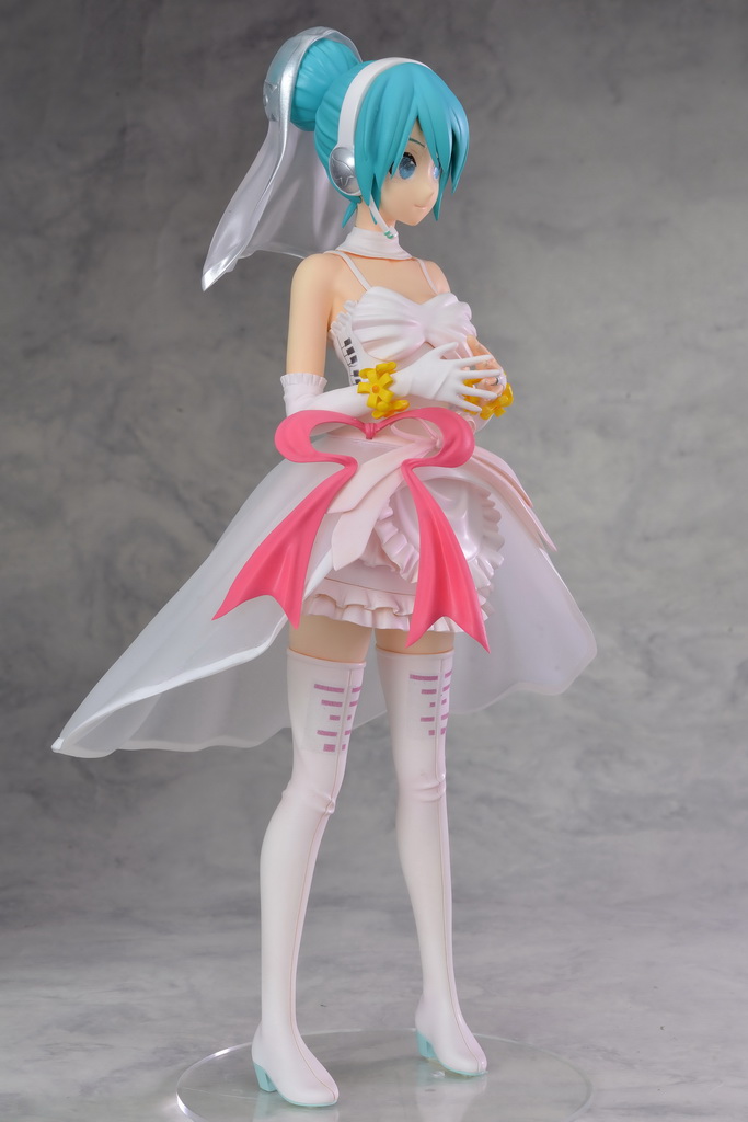 セガプライズ5月登場『初音ミク』フィギュアとぬいぐるみでホワイト