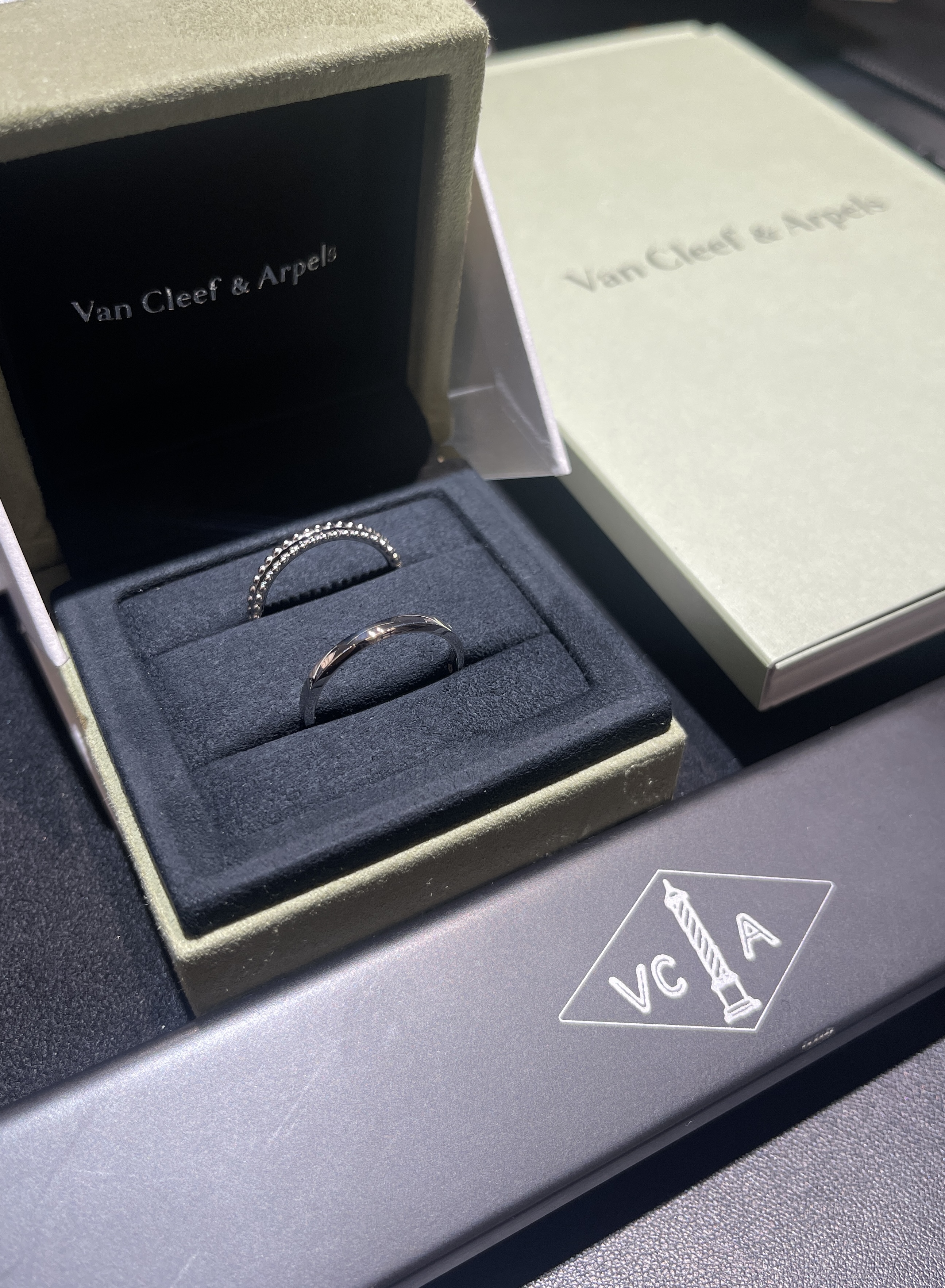 結婚指輪にヴァン クリーフ＆アーペルのエステルを購入。約一カ月の