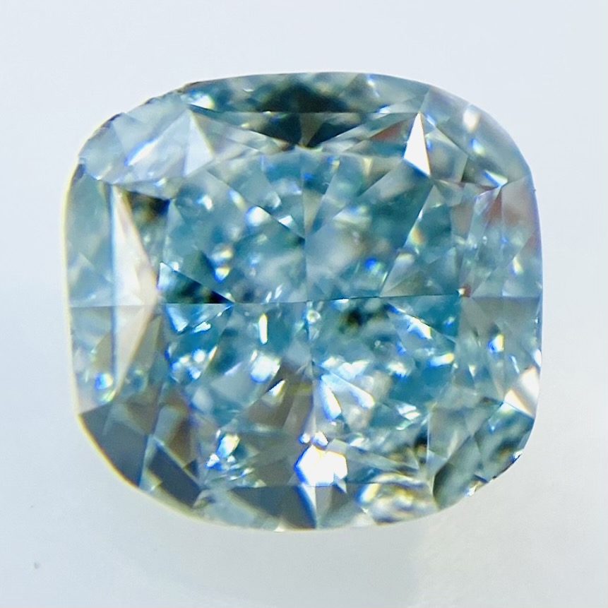 FANCY INTENSE GREEN BLUE 0.819ct PS/RT0684/CGL
