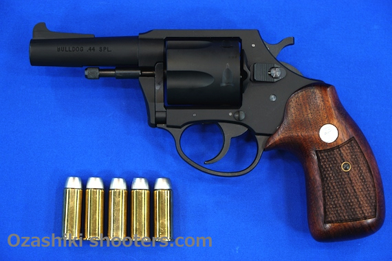 MULE (CAW) チャーターアームズ ブルドッグ.44 レビュー | お座敷