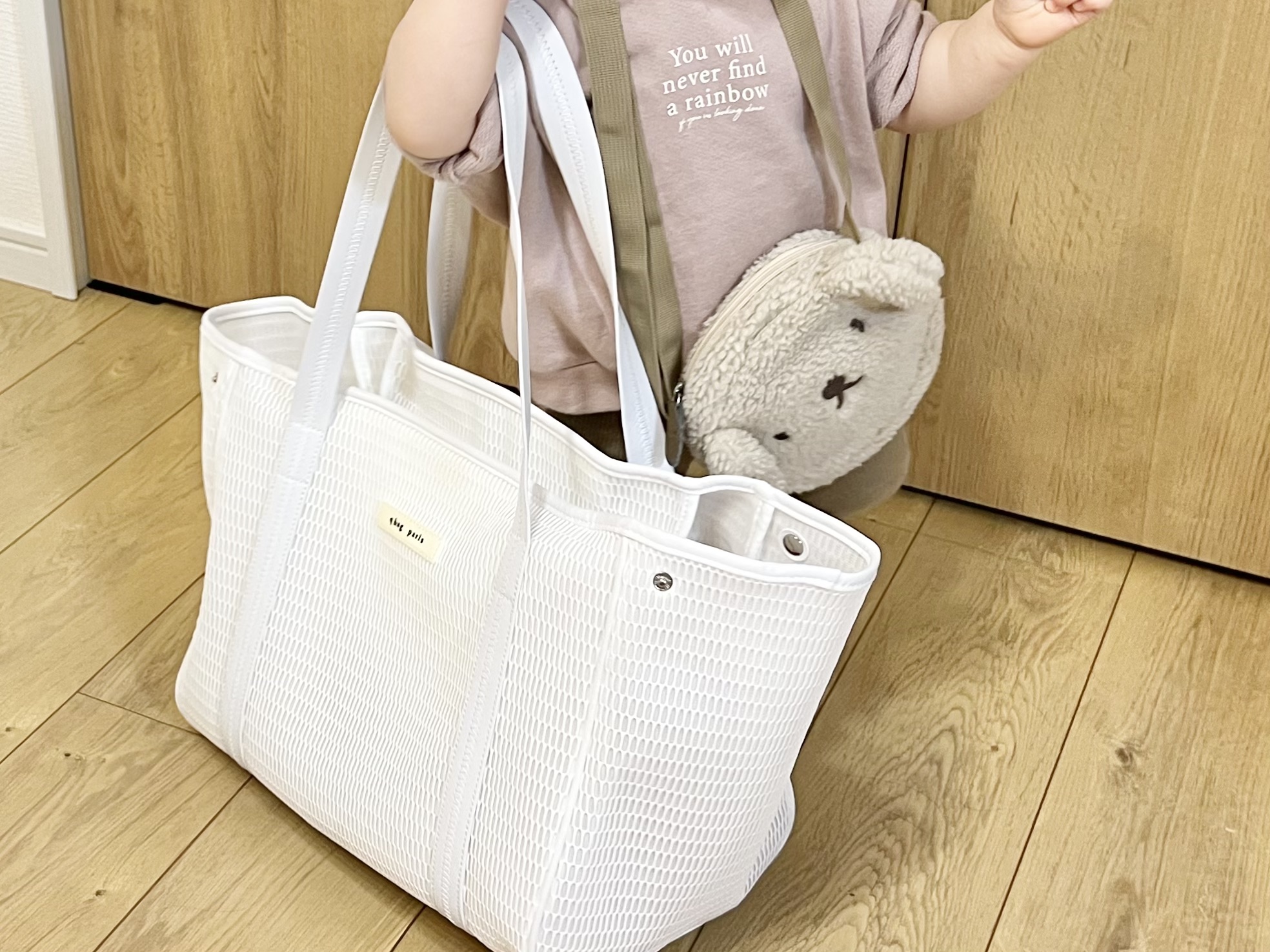 マザーズバッグ】軽くてオシャレな「qbag nest zip M」X'masプレゼント