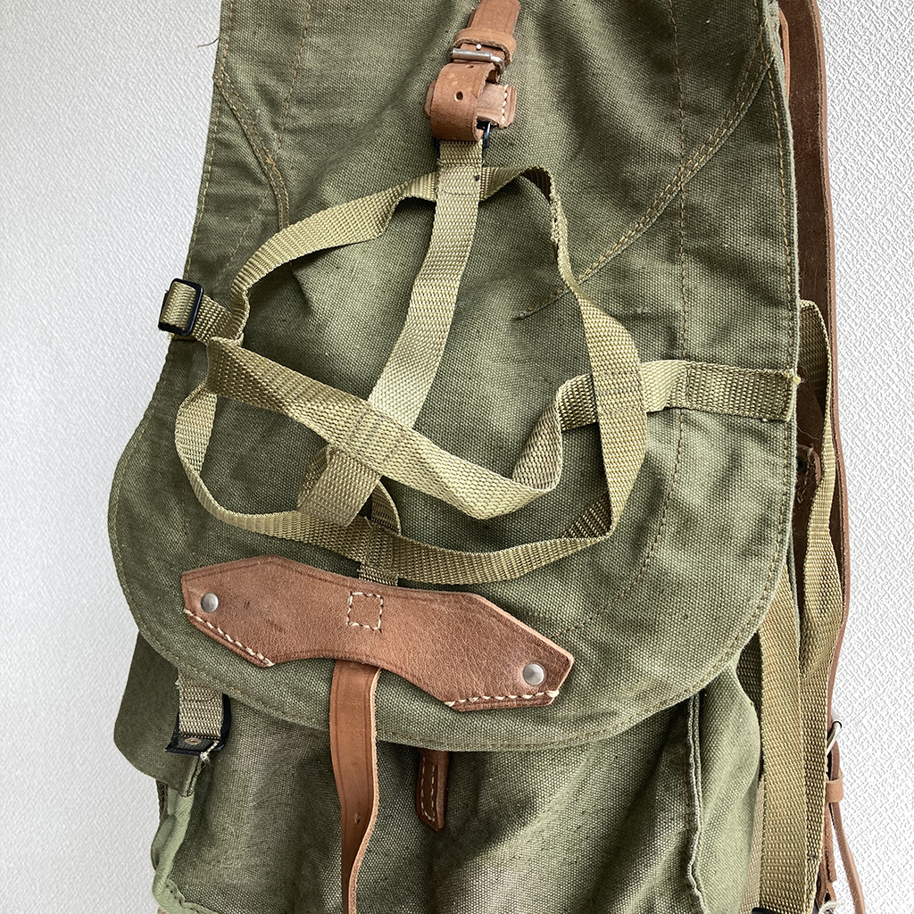 Vintage ルーマニア軍の山岳用バックパック 入荷。 | マメチコ