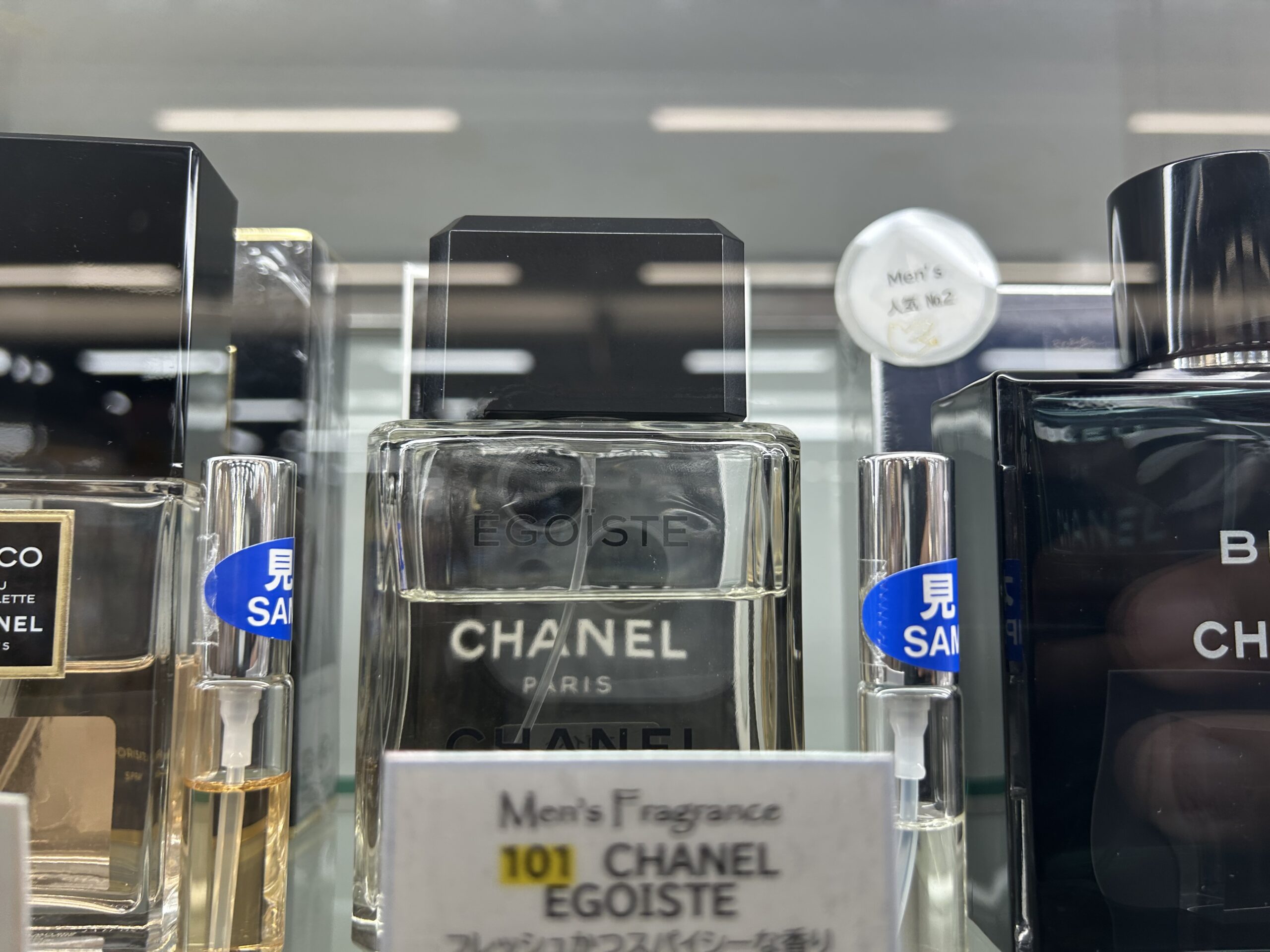 シャネル エゴイスト｜クラシカルで個性的な名香｜特徴・対象年齢