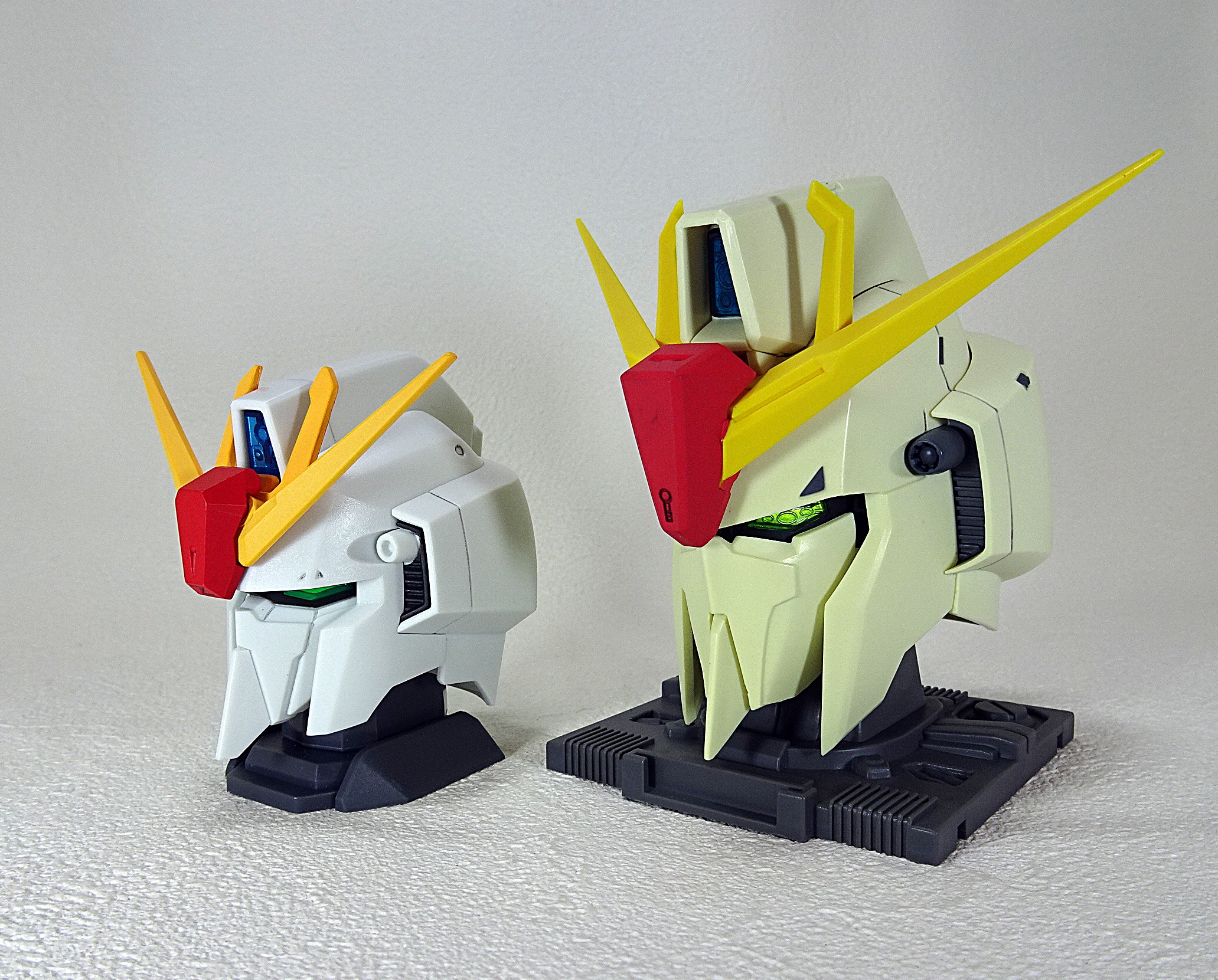 プライズアイテム ガンダムvsガンダム 組立式MSヘッド ディスプレイ