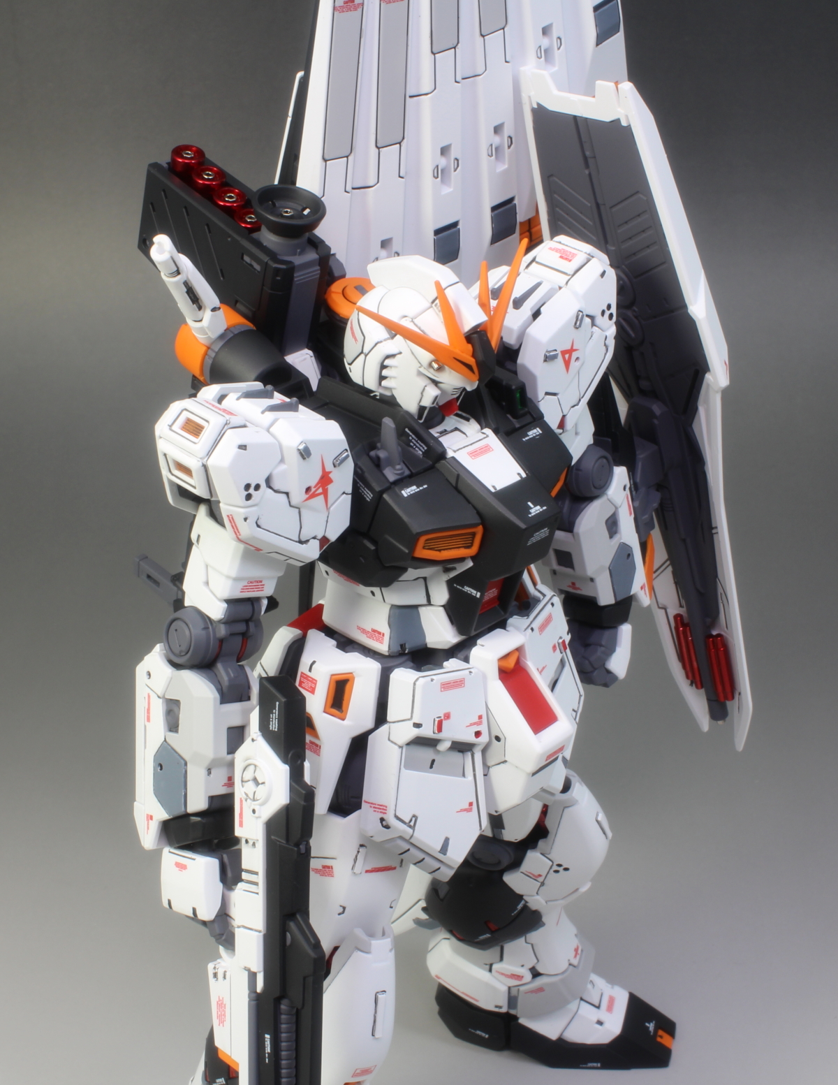 RG νガンダム RG 1/144 νGUNDAM HJ作例風 改修全塗装完成品 | MU-LA