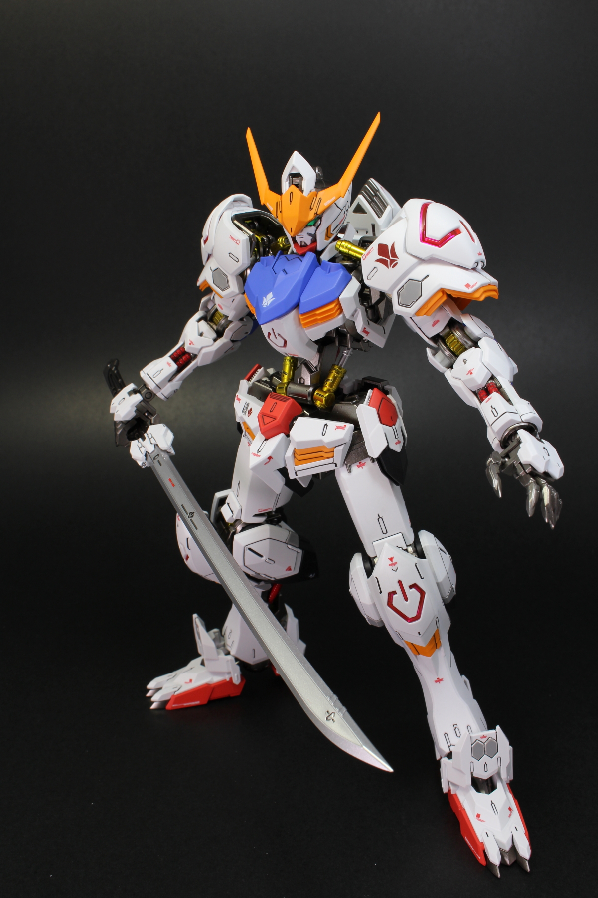 MG ガンダムバルバトス 1/100 鉄血のオルフェンズ 改修塗装済み完成品