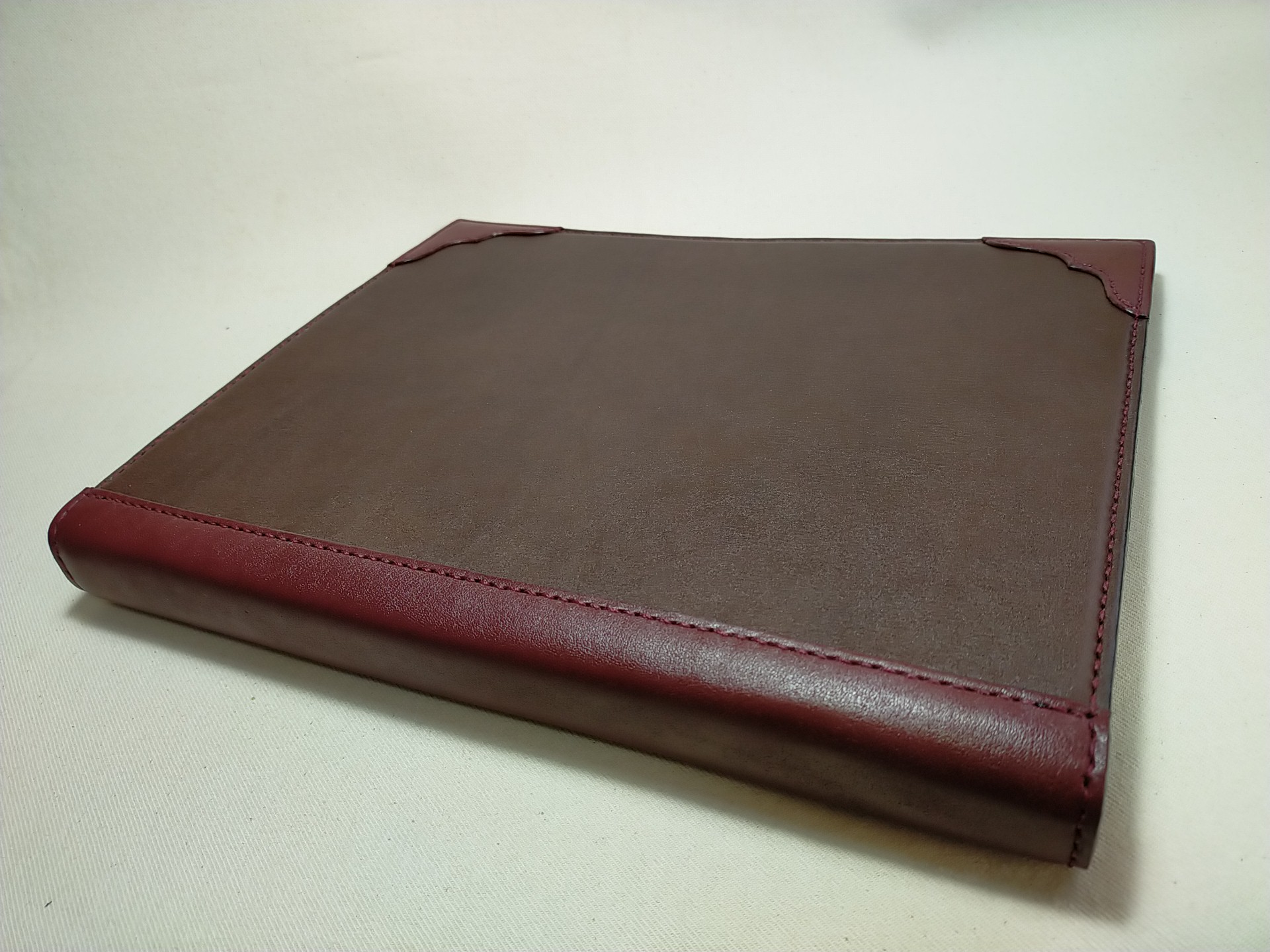 A4ルーズリーフ30穴バインダー221106 | 革工房ノーツオーダーメイド革製品