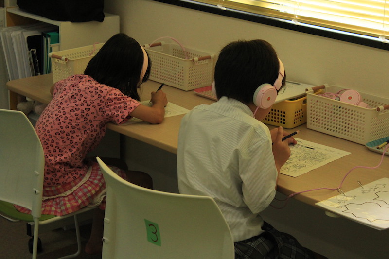 10分聞くだけで、1時間瞑想した後と同じような効果集中力向上に効果を