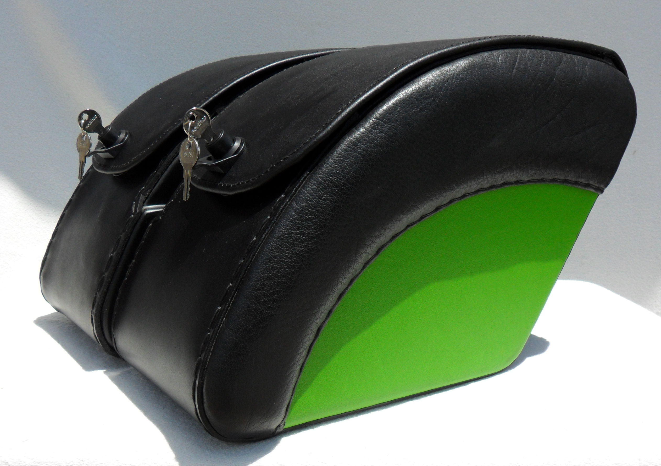 1417L-Saddleline kawasaki Mean Streak 1500 / 1600 Saddlebags With