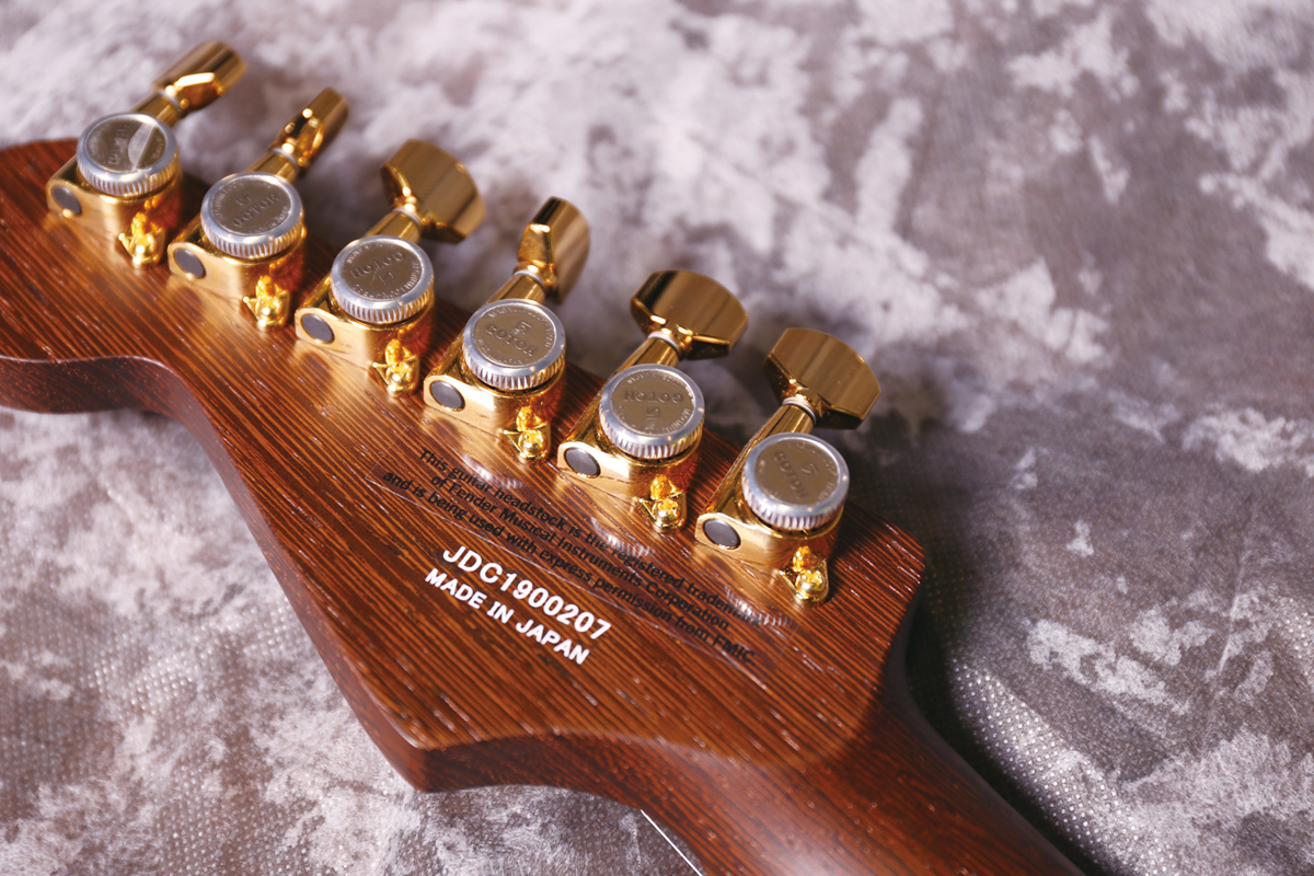 メイド・イン・ジャパンのCHARVELが誕生！