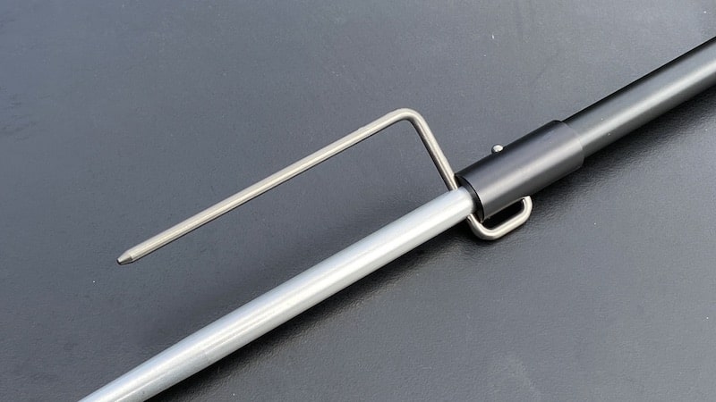 SHU WORKSのULランタンスタンド「ULTRA LIGHT PORTABLE CAMPING LIGHT