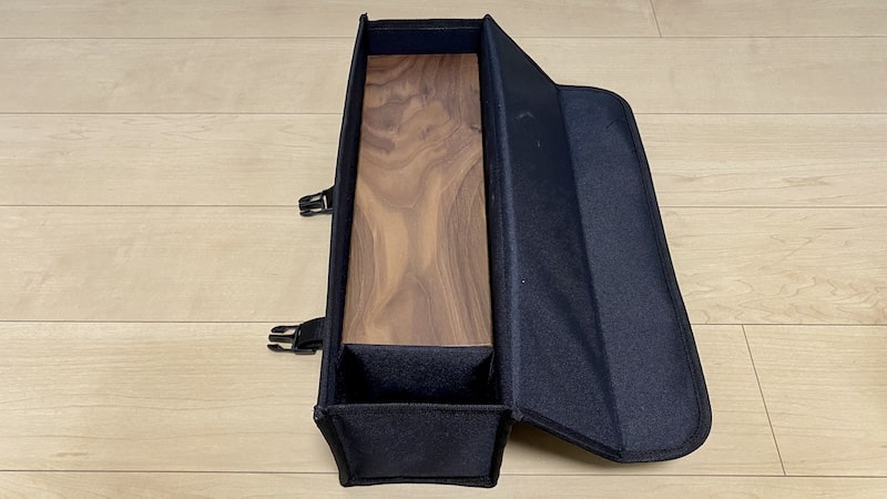 IGT規格のハーフユニット天板・ステンボックスをまとめて収納