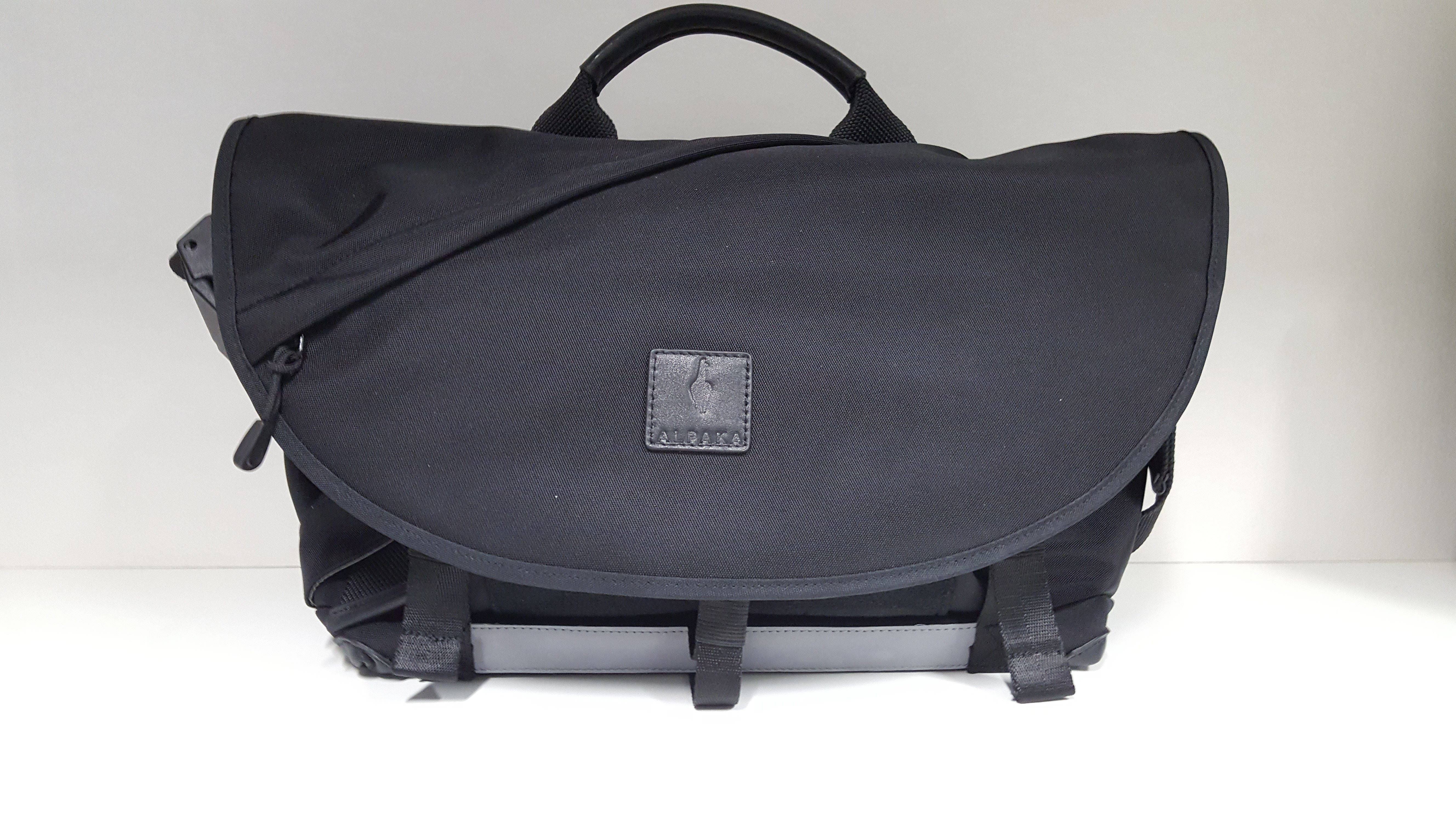 ALPAKA 7ven Messenger Bag Review - AdamFowlerIT.com