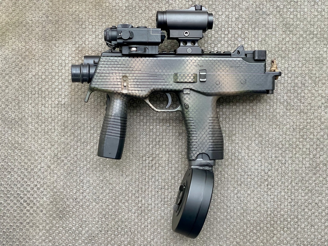 クラウンのELEX9用多弾マガジンをドラムマガジン化してみる | bubirons.net