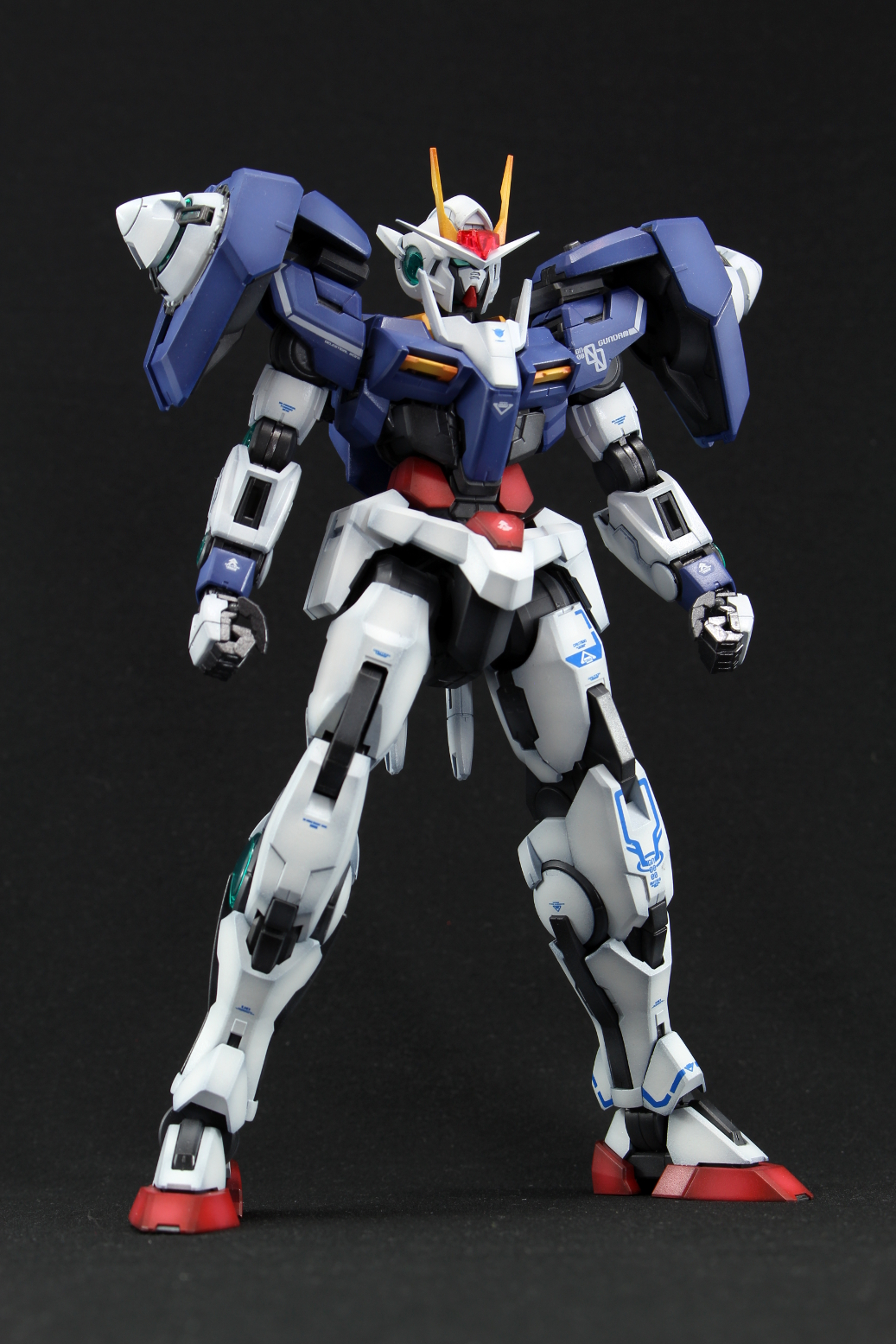 mg_00_raiser.jpg?fit=800,1200&