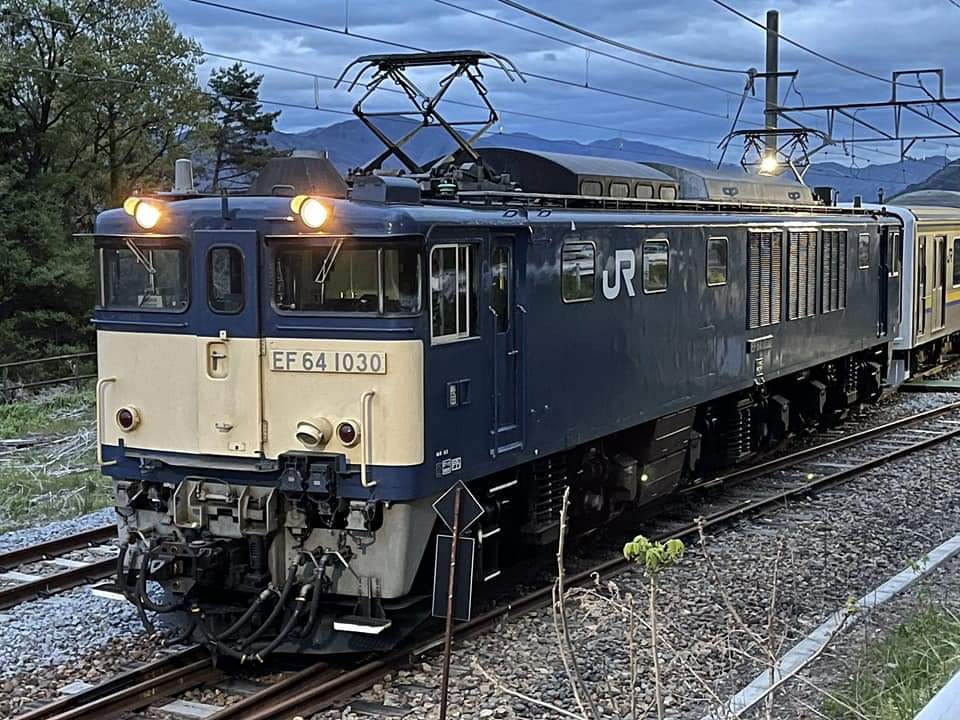 国鉄EF64形電気機関車は、なぜ「死神」と呼ばれるのか!? | ニッポン旅