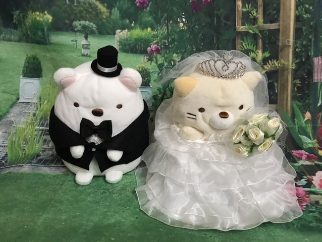 すみっコぐらしのぬいぐるみにタキシードとドレスを着せる方法｜結婚式