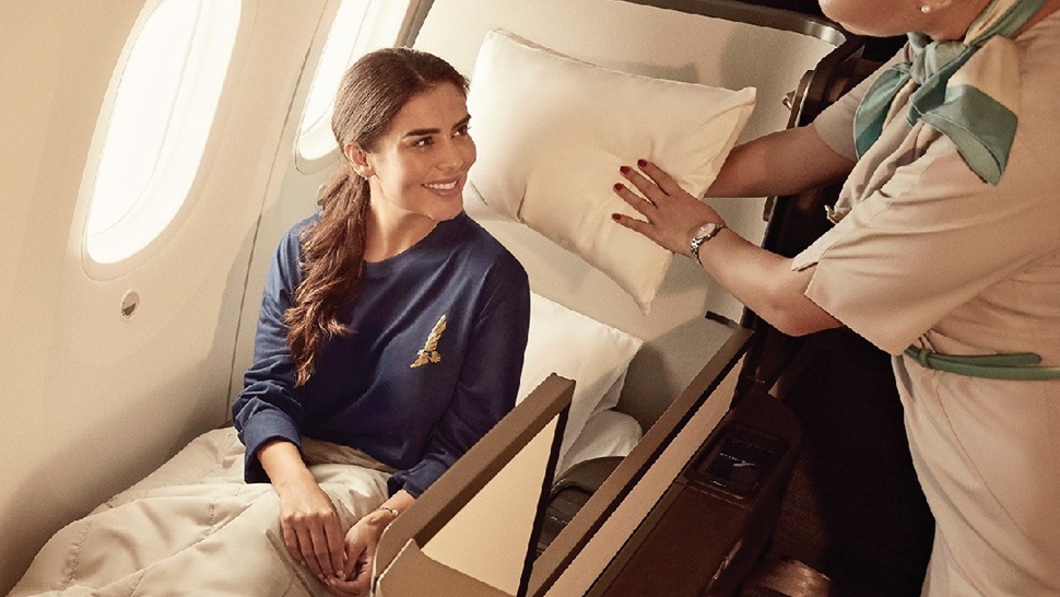 Which Airlines Offer Pajamas in Business Class? - Luxury Travel Expert