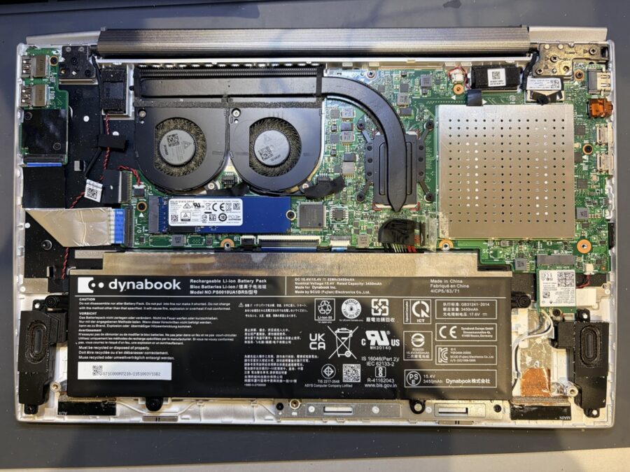 Dynabook PF8UPBS ヒンジ破損により画面が開閉できない…左右ヒンジ修理