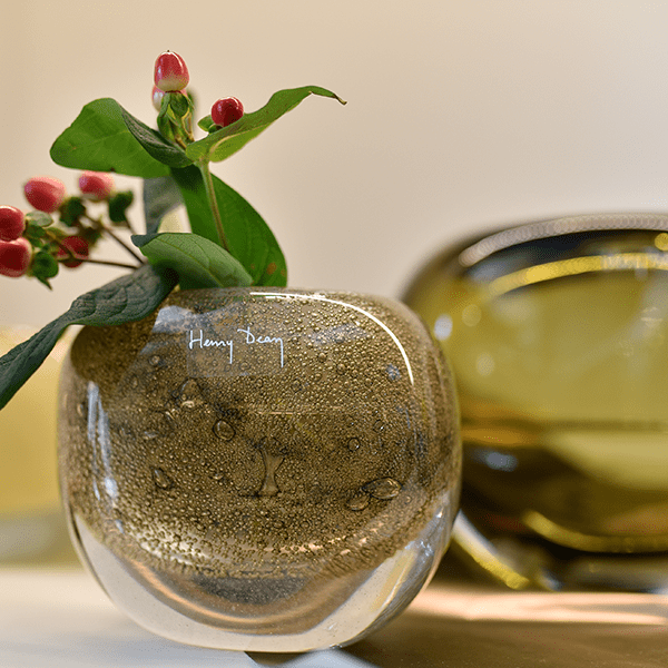 Henry Dean ヘンリー・ディーンとは