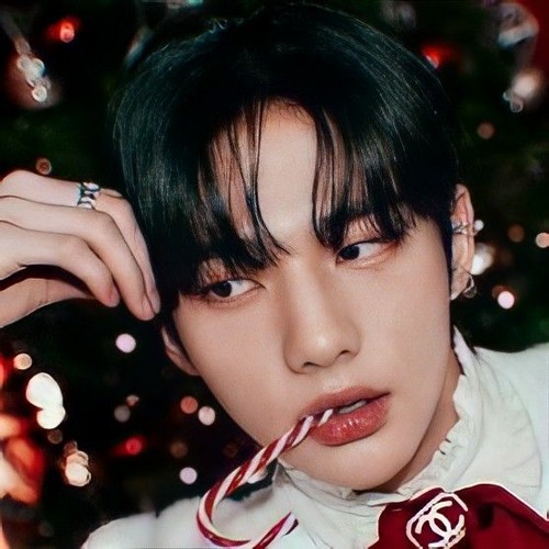 Stream stray kids - christmas evel (𝒔𝒍𝒐𝒘𝒆𝒅 + 𝒓𝒆𝒗𝒆𝒓𝒃