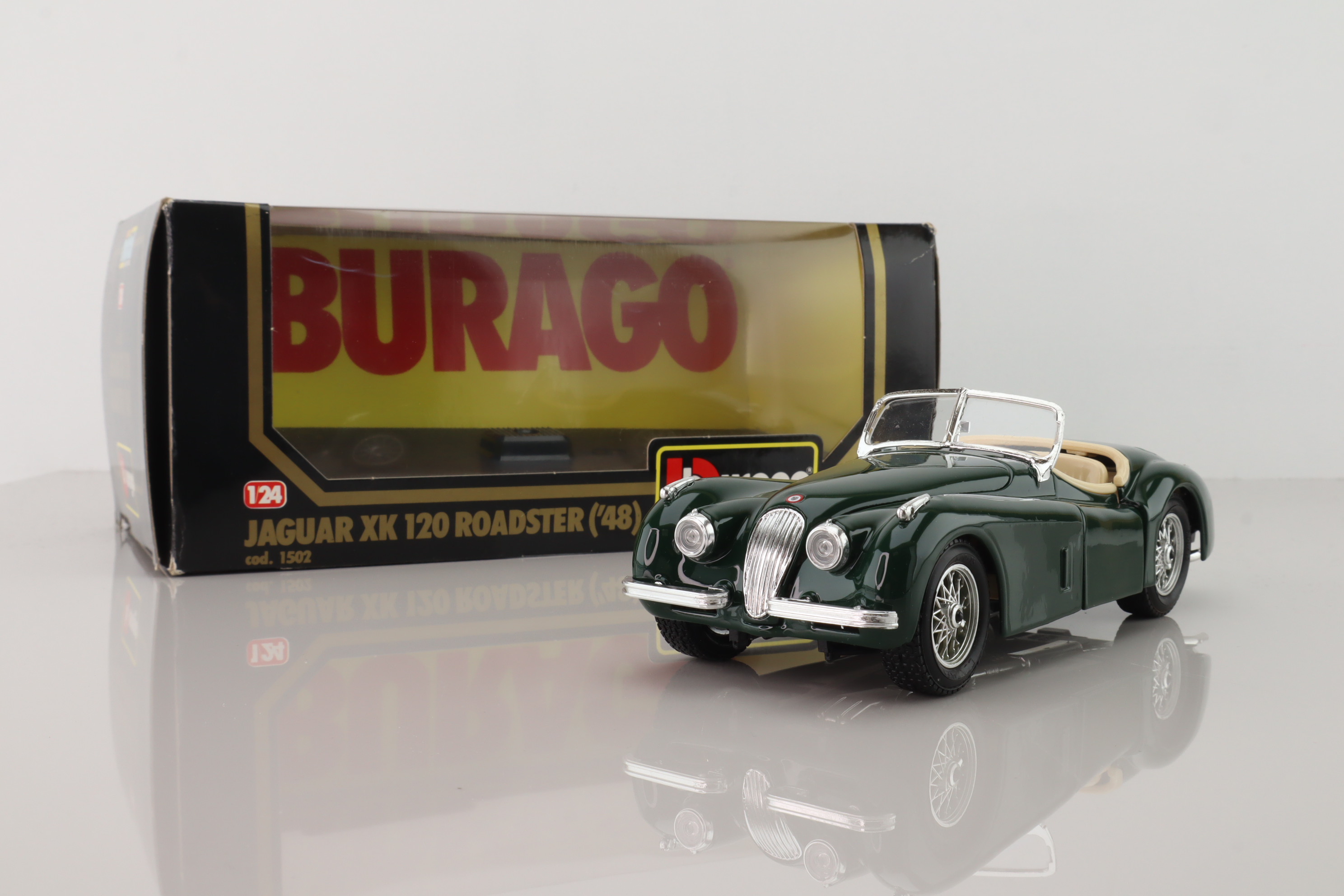 Burago 1:24; 1948 Jaguar XK120 Roadster; British Racing Green