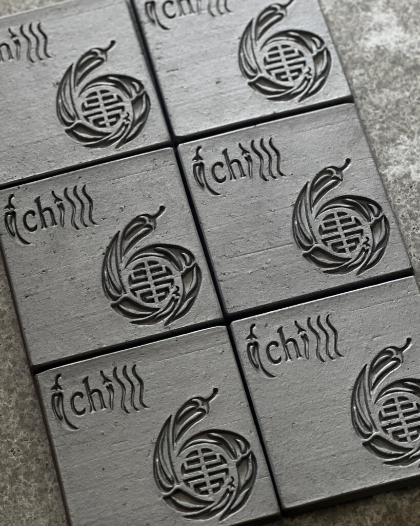 蒙古タンメン中本市川店 6周年記念アイテムを製作 - icci KAWARA