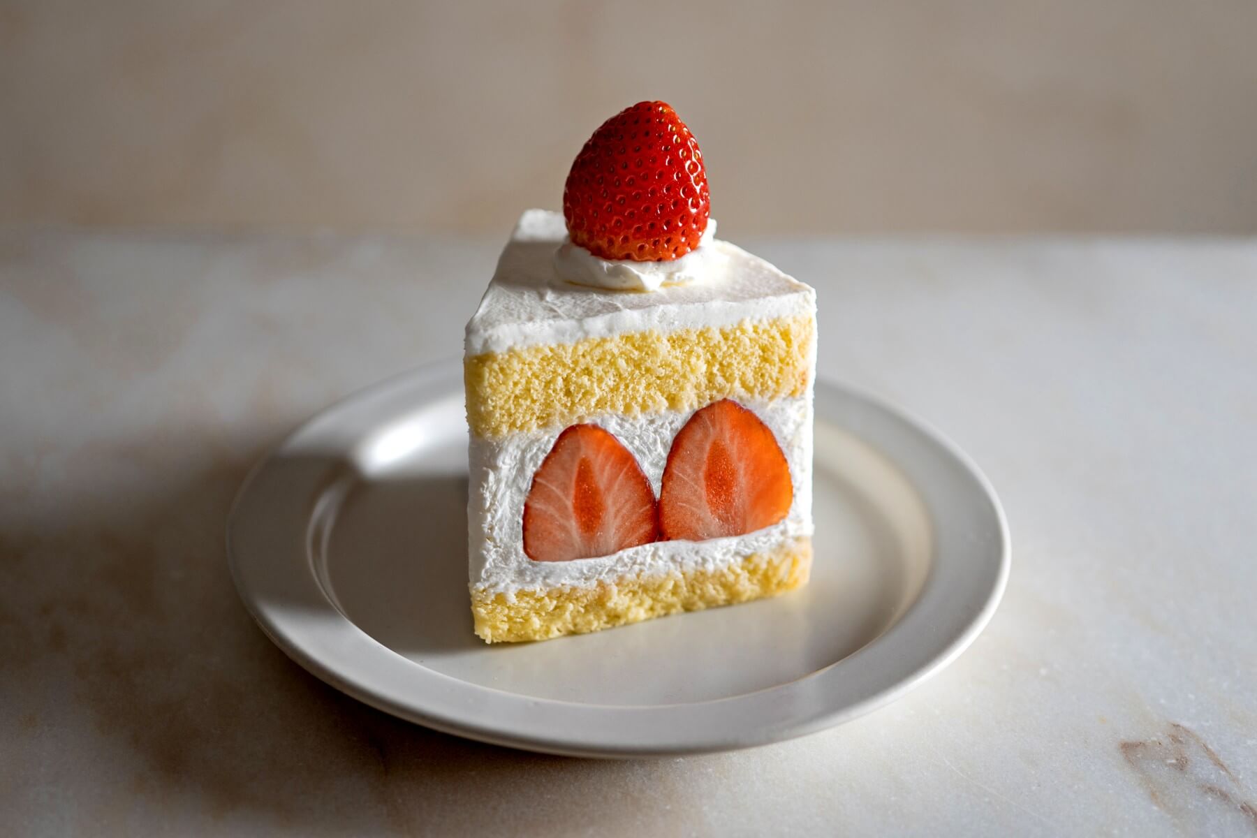 いちごのショートケーキ - ICHIBIKO STRAWBERRY CONFECTIONS | いちびこ