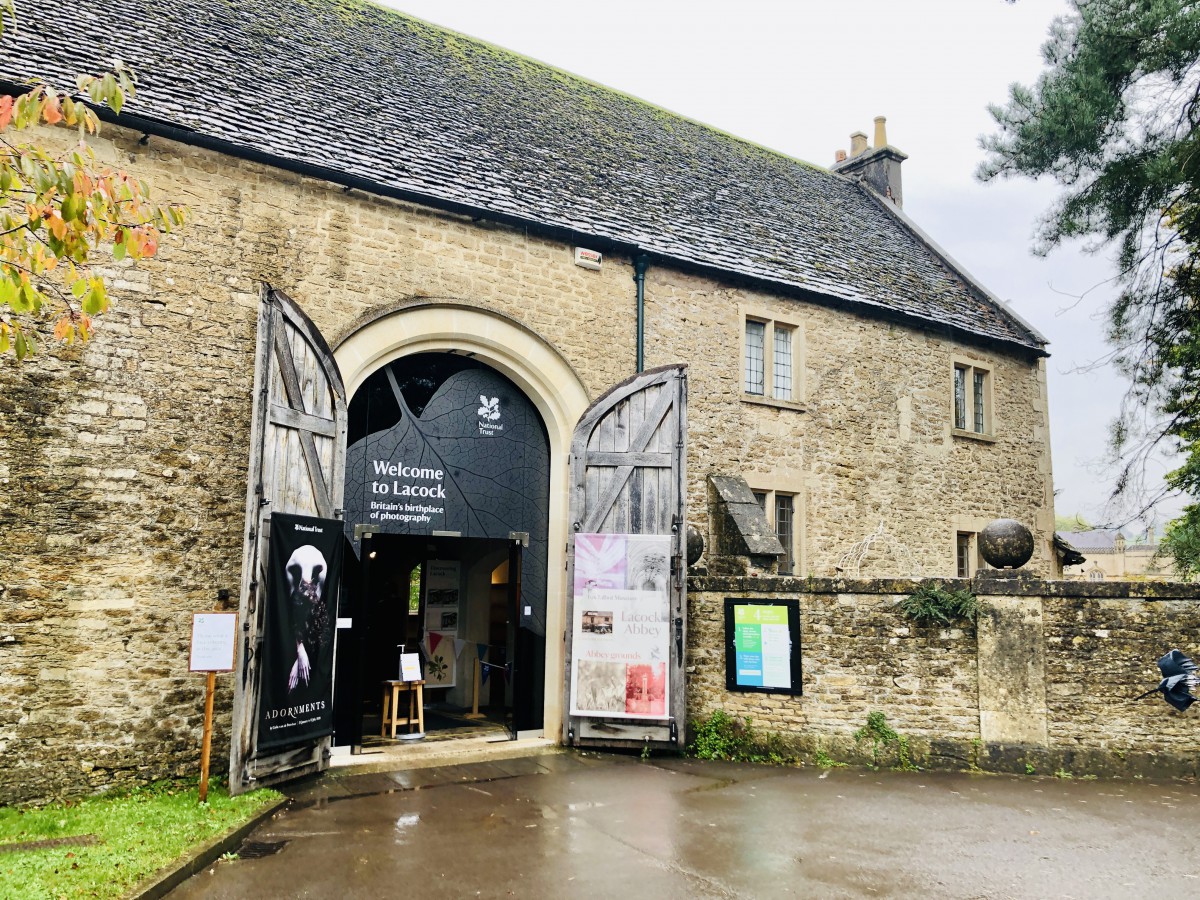 イギリス国内旅】映画『ハリー・ポッター』ロケ地、写真の生まれた邸宅