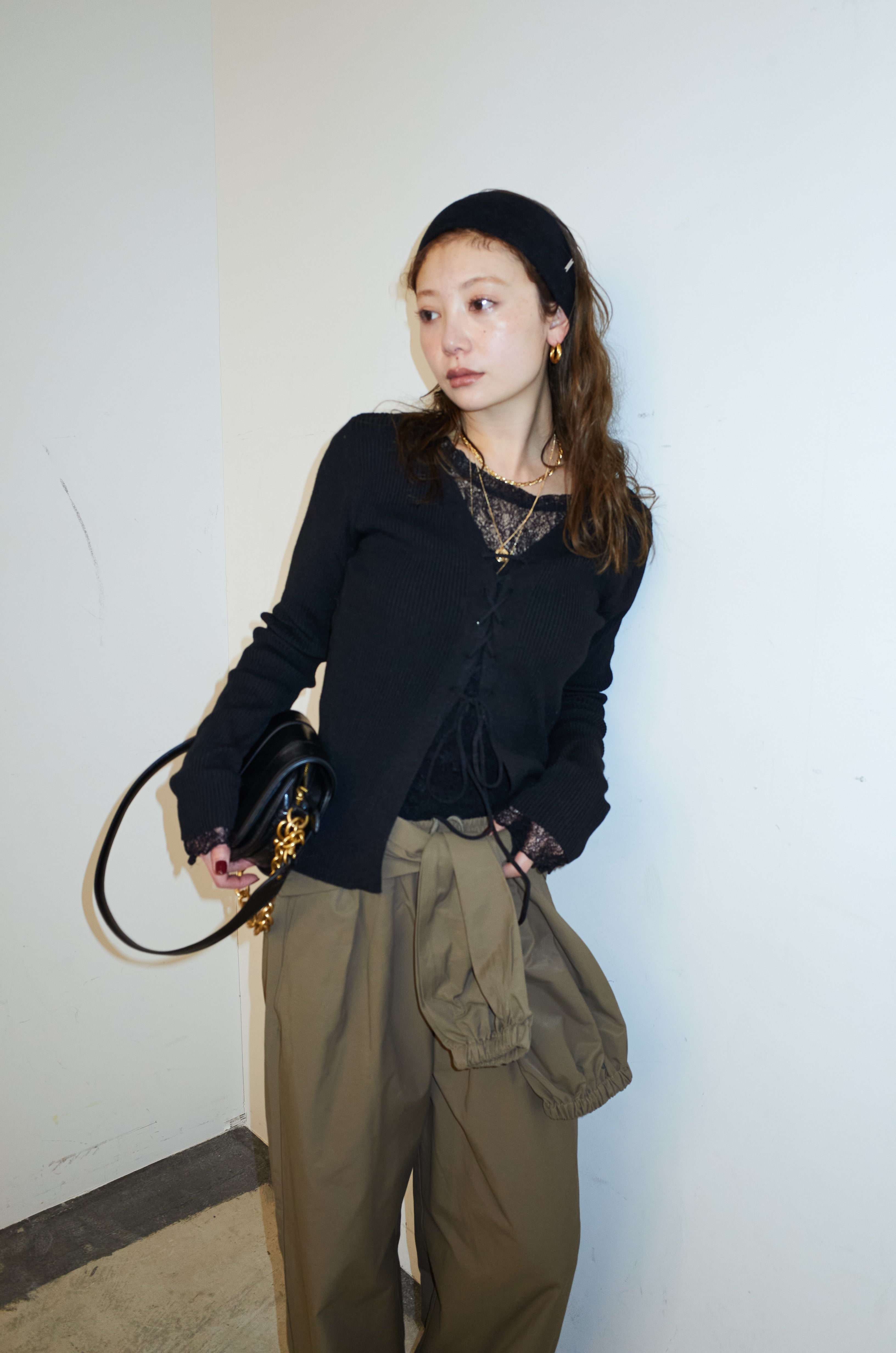 予約/SET]シアーレースブラウス+フロントジップストラップデザイン