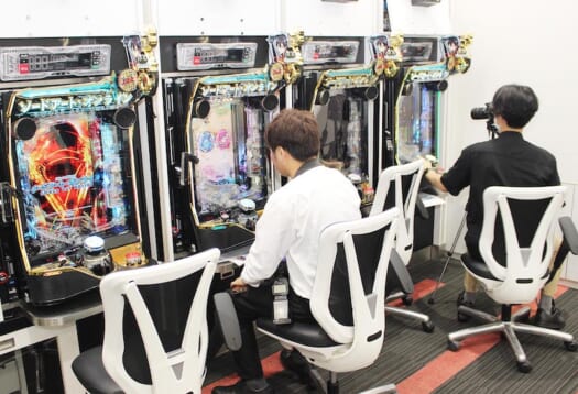 京楽産業． スマパチ第2弾「ソードアート・オンライン」を発表 | P