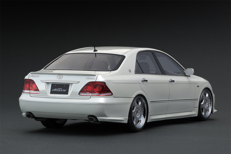 IG1497 1/18 Toyota Crown (GRS180) 3.5 Athlete Pearl White ※Dish